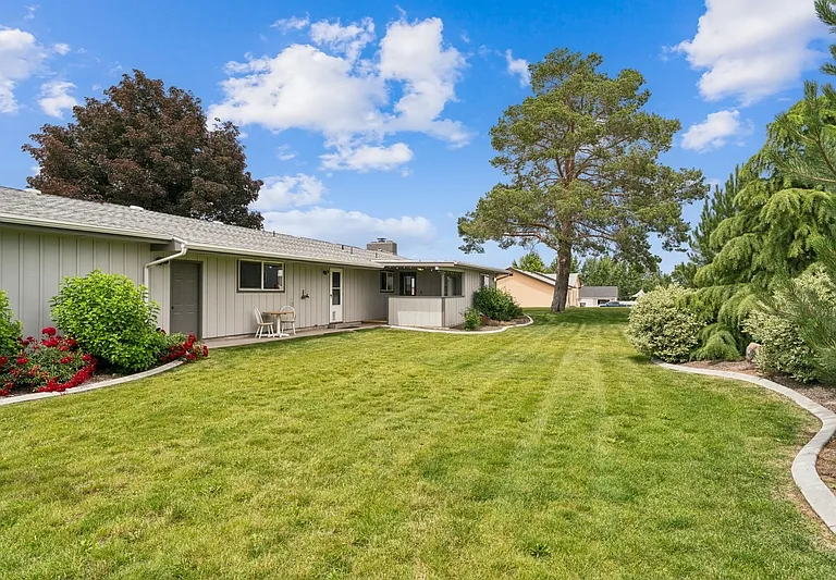 10996 Willis Rd — Photo 47