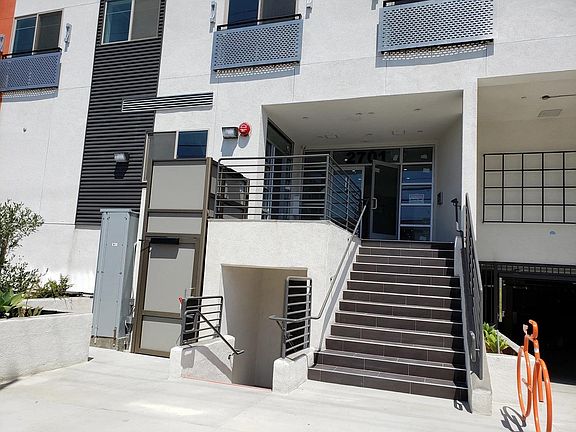 4th image of 2701 James M Wood Blvd #206