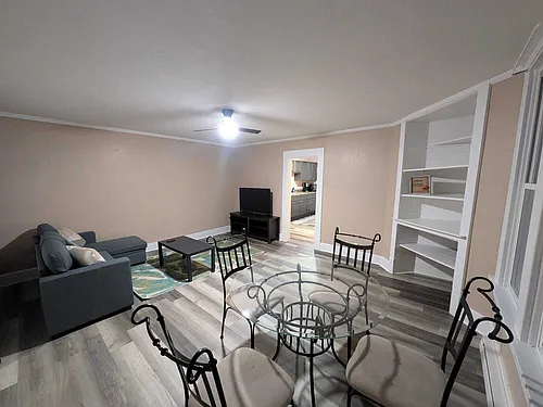 205 S Walters St #1 Photo 1