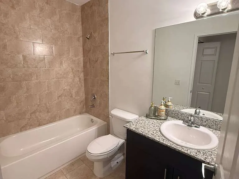 515 W 79th Pl #B1 — Photo 12
