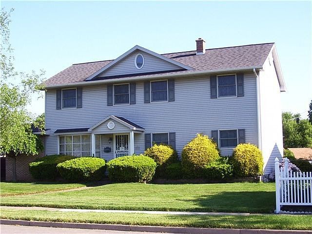 1st image of 1201 Spruce St