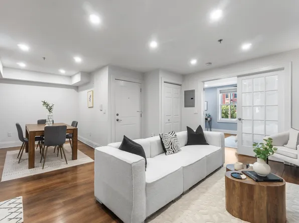 12 Bright St #3, Jersey City, NJ 07302
