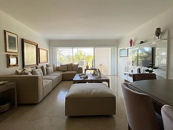 3rd image of 550 Ocean Dr APT 4C