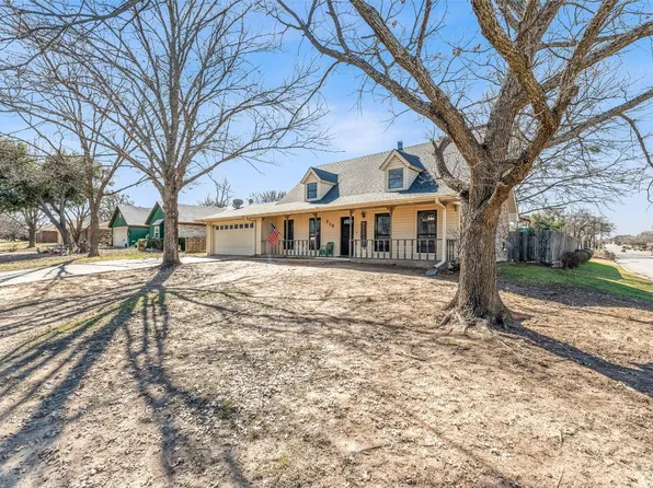 216 Brentwood St, Stephenville, TX 76401