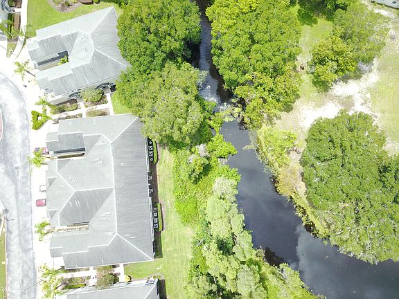 5th image of 1751 Hammocks Ave #1751