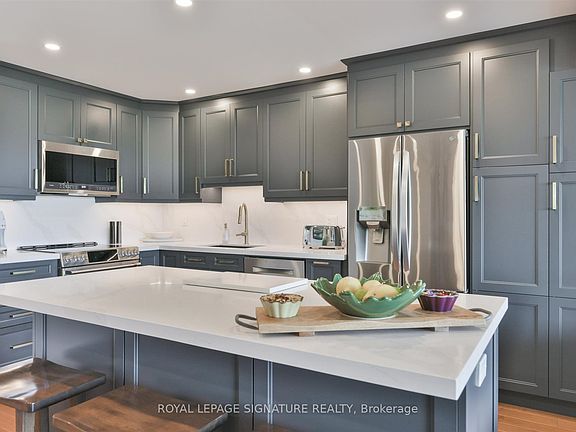 3rd image of 240 Scarlett Rd #912