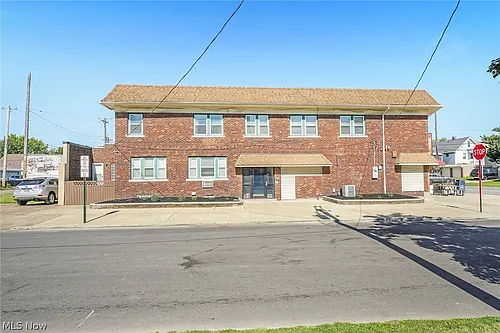 13501 Lakewood Heights Blvd #5 Photo 1 13501 Lakewood Heights Blvd #5 Photo 1