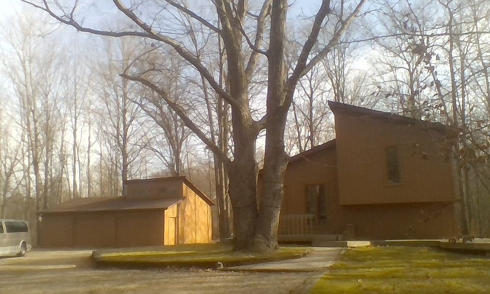 1st image of 1780 N Airway Dr