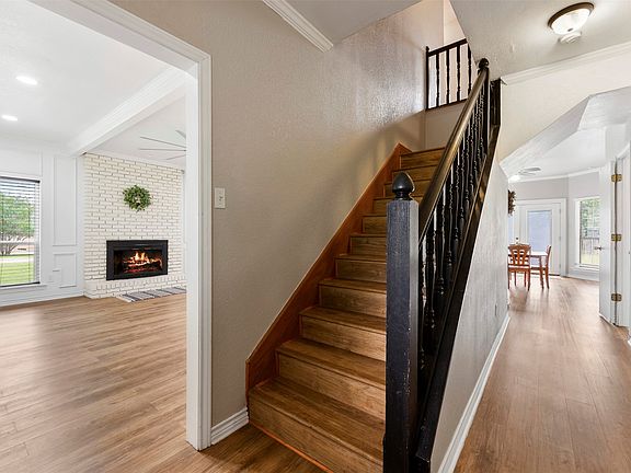 5th image of 10774 Woodbridge Dr