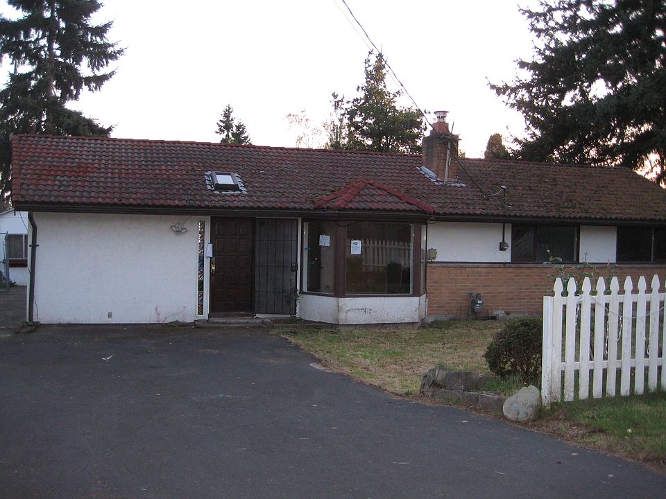 1st image of 4221 S 177th St