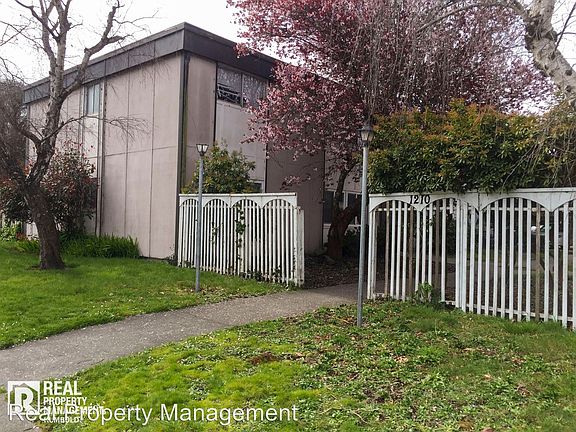 2nd image of 1210 J St APT C