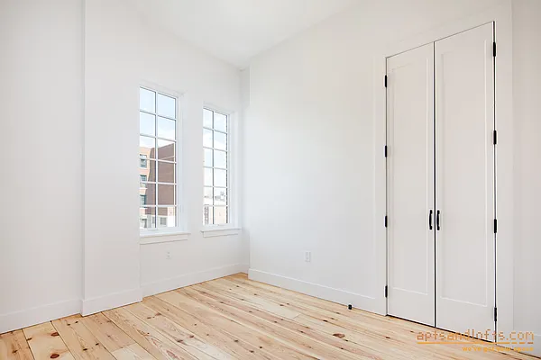 Rented by aptsandlofts.com | media 108