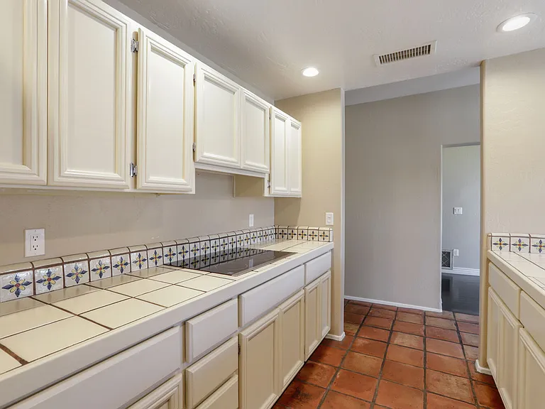 5724 N 4th Pl — Photo 14