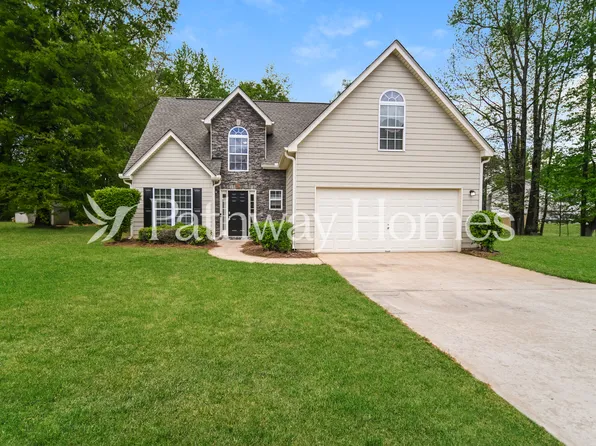 229 Deodar Ln, Hampton, GA 30228