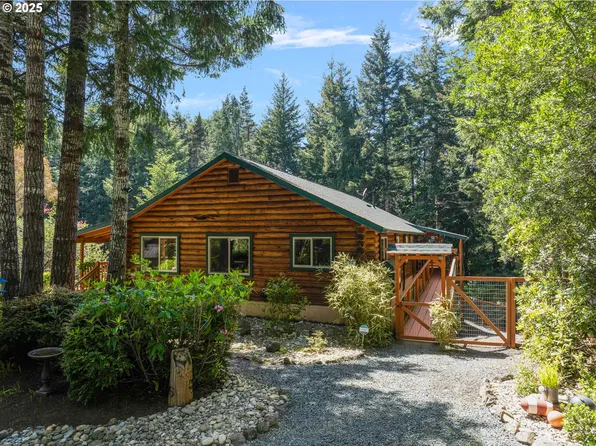 89008 Towhee Ln, Bandon, OR 97411