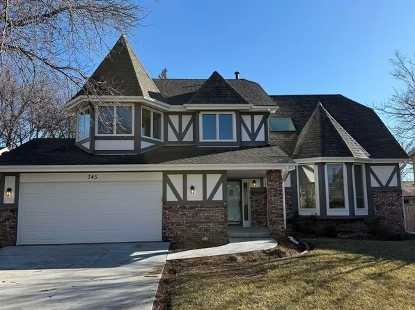 745 N 155th St, Omaha, NE 68154