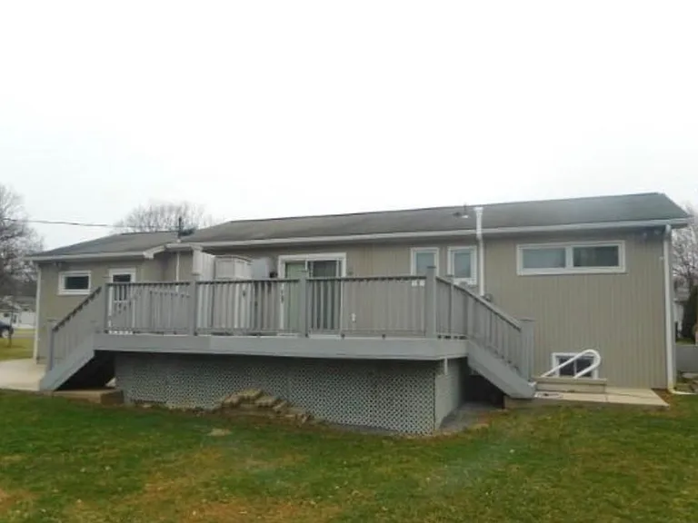 924 Ishler St — Photo 2