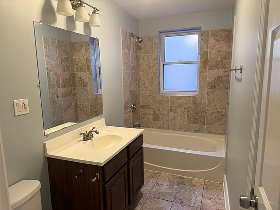 2nd Bathroom