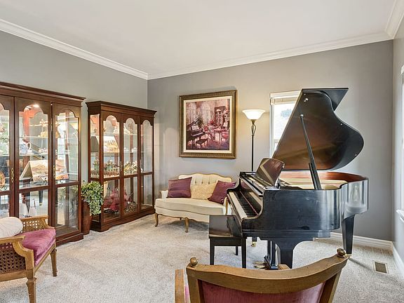 3rd image of 13616 S Cloudywing Way