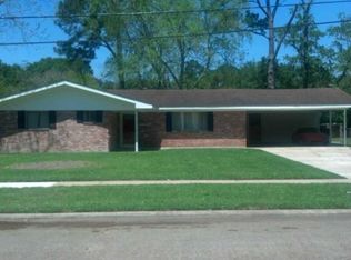 1013 McCall St, Lake Charles, LA 70607