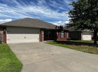 210 Regency Dr, Barling, AR 72923