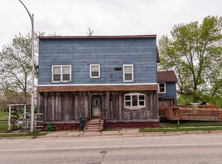 302 1st St, Adams, MN 55953