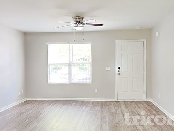 3rd image of 4915 Magnasco Ln