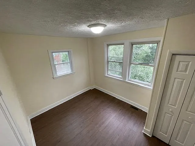 3920 Fairview Ave — Photo 14