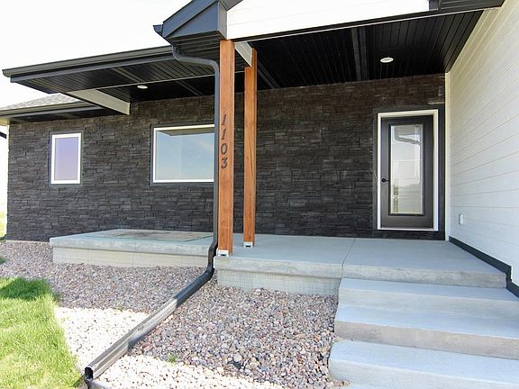 2nd image of 1103 W 50th St