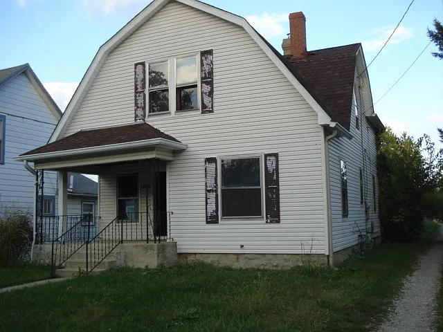1016 Tibbetts Ave photo 1