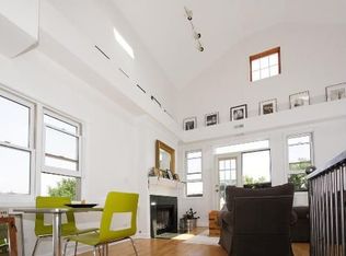 2139 W Addison St #3, Chicago, IL 60618