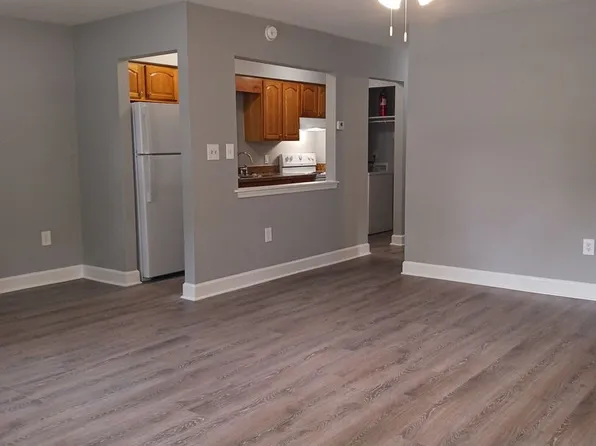 6123 SW 10th PL, 6123 SW 10th Pl Unit B, Gainesville, FL 32607