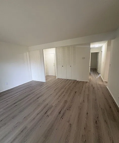 Hickory Hills Condominiums — Photo 25