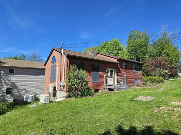 28 Park Avenue E, Brewer, ME 04412