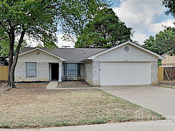 2nd image of 4220 Annies Ln