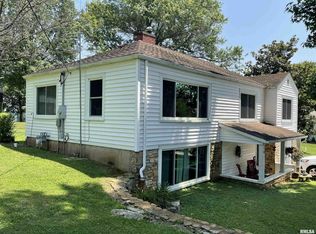 1014 3rd St, Rosiclare, IL 62982