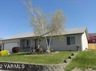 4953 Pear Butte Dr, Yakima, WA 98901