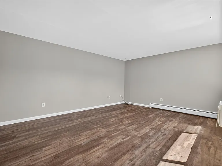 2740 South Rd #G15 — Photo 9