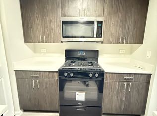 1146 W Morse Ave APT 1B, Chicago, IL 60626