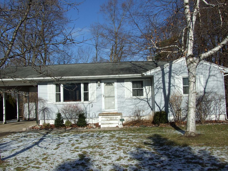 1st image of 852 N Brookside Dr