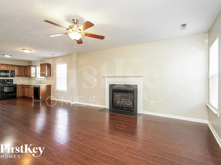 4145 Crestwood Cir — Photo 5