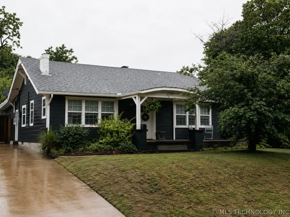 2234 E 12th Pl, Tulsa, OK 74104