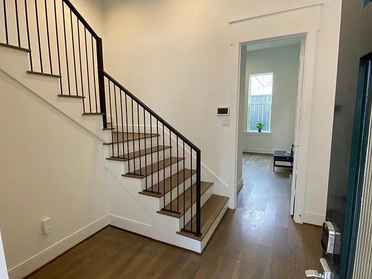 Entry way with 36' tall ceiling