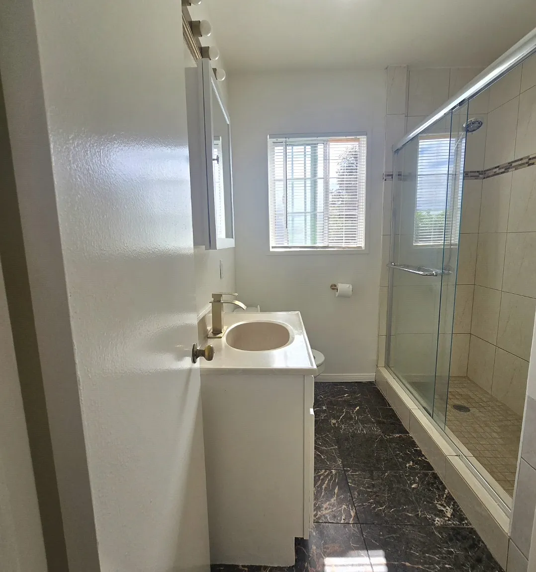 9800 San Carlos Ave — Photo 4