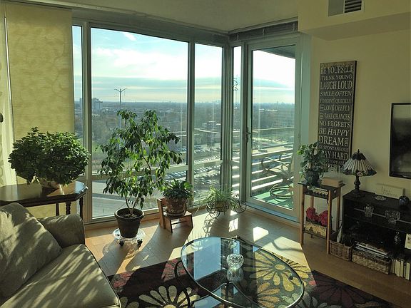 5th image of 9715 Woods Dr Unit 1605