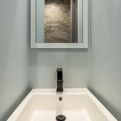 Rented by Nooklyn NYC LLC | media 48