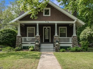 134 Center St, Clinton, NJ 08809