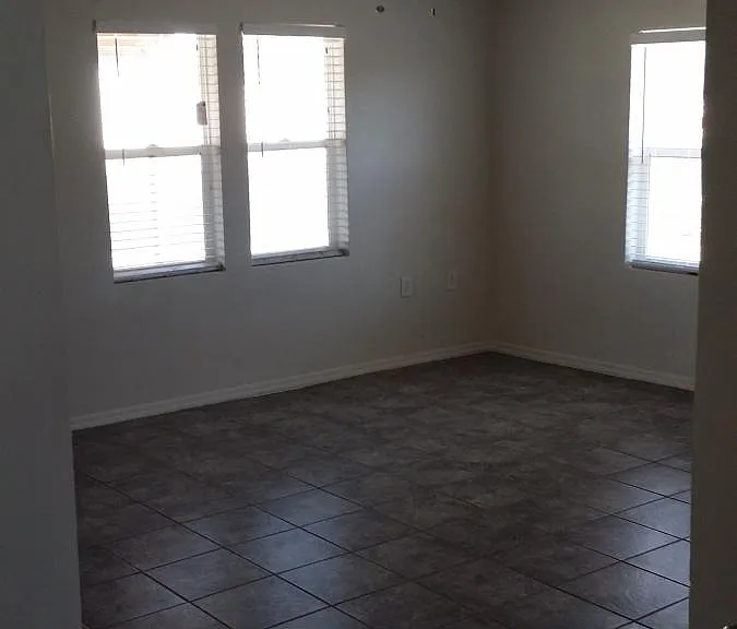 413 N Trekell Rd — Photo 13