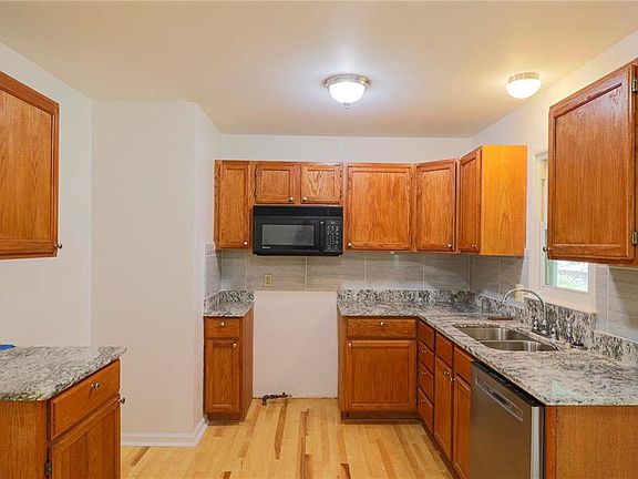 5th image of 3602 Randall Dr