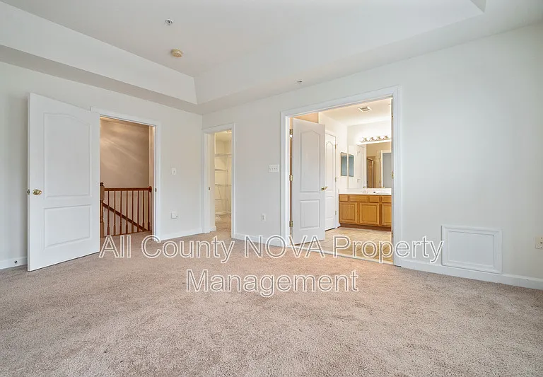 3546 Carriage Walk Ln #47-D — Photo 18